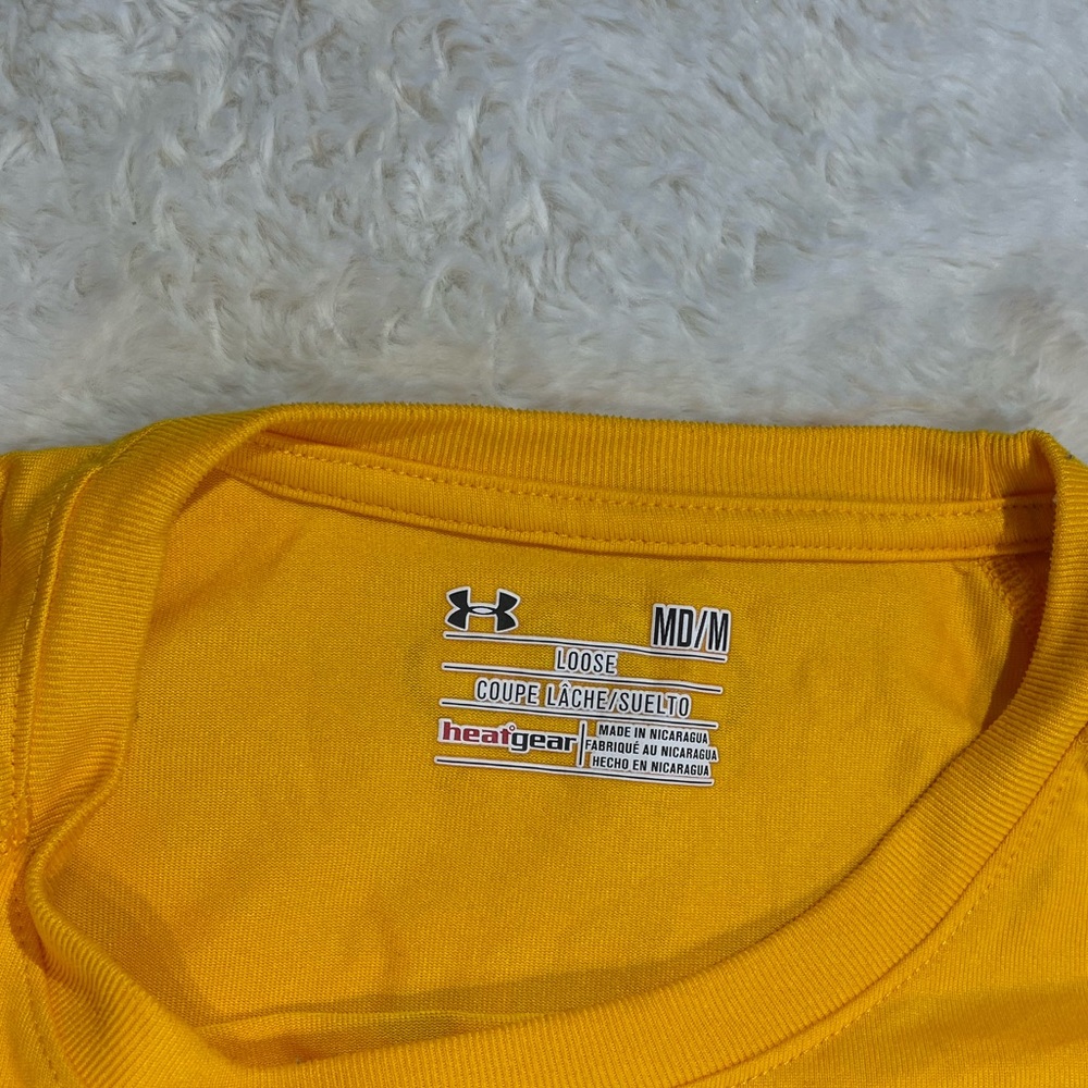 Under Armour heatgear loose cut size medium Nashville Predators - Picture 3 of 7